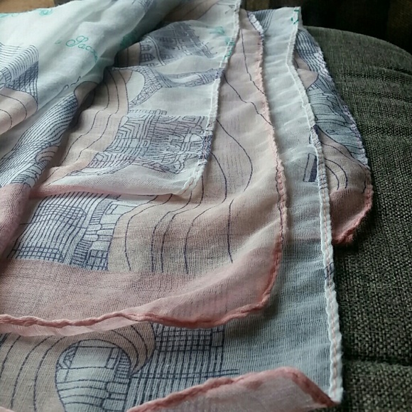 Paris print scarf - Picture 4 of 5